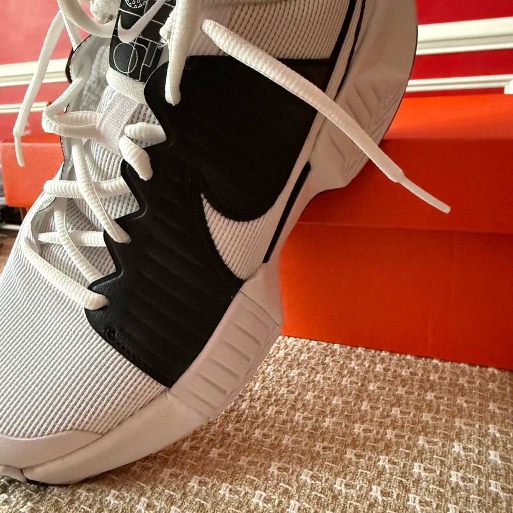 Nike zoom challenge pickleball Athletic Shoes - Picture 2 of 4
